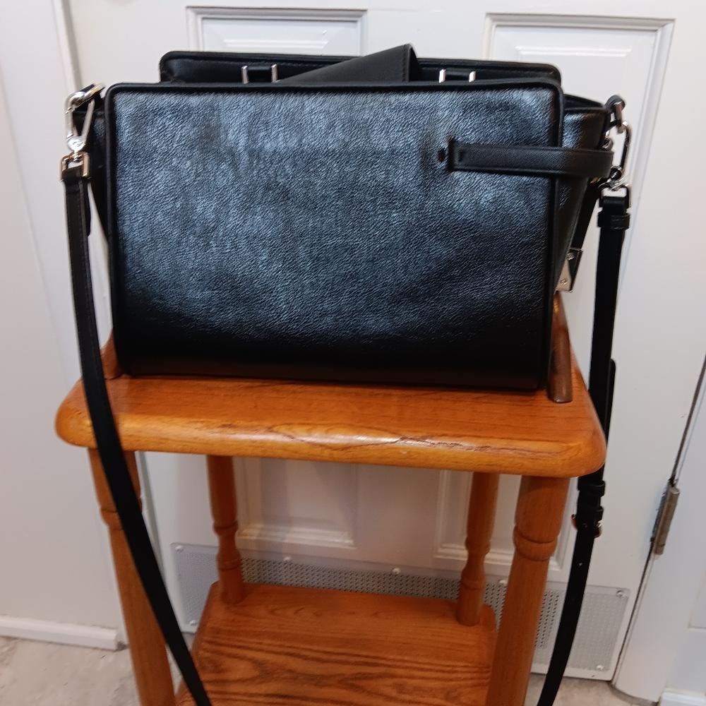 hand bag - Picture 3 of 11